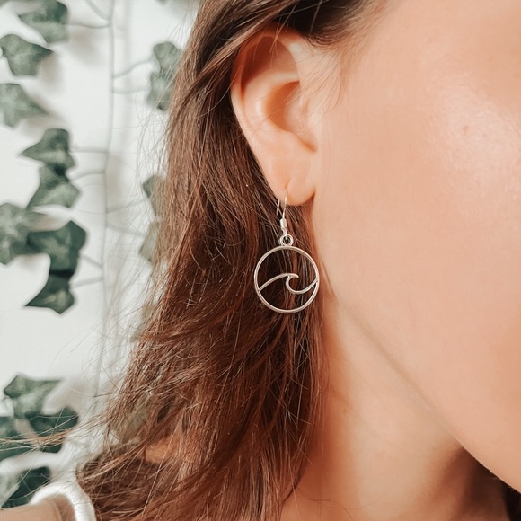 Silver Wave Earrings - Picture 1 of 2